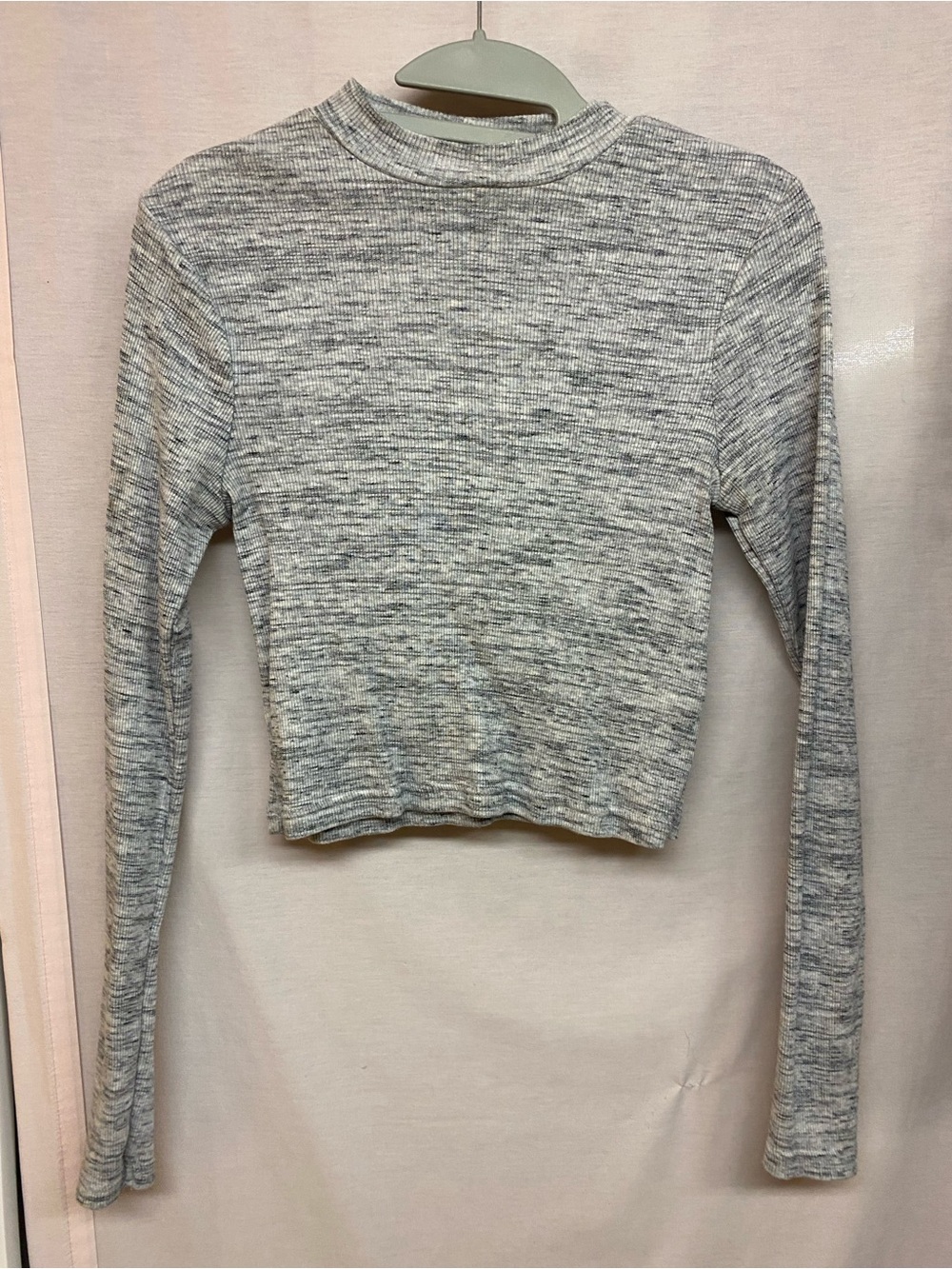 H&M Light Gray Marled Long-Sleeve Crop Top